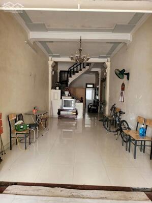 Cho thuê nhà mặt đường Thiên Lôi , Vĩnh Niệm . Làm văn phòng , kinh doanh mặt hàng sạch sẽ