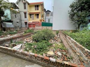 Bán đất 206 cổ linh, long biên, giá tốt, ngay sát đường oto