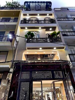 Siêu phẩm 5x14m, 4 tầng, nhà mới, nội thất cao cấp, sát nhà ga T3-Metro, BigC, 9 tỉ 980