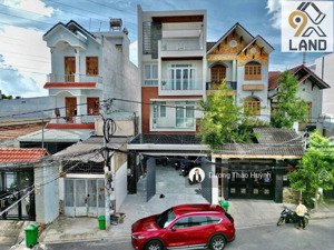 giảm 1 tỷ- nhà 4 tầng 150m(6x24) nội thất gỗ đỏ cao cấp- ngay vincom lê văn việt - đường 12m nhựa