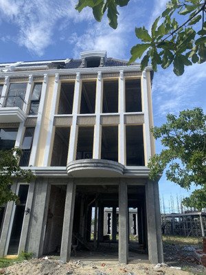 giảm ngay 3 tỷ bán nhanh tòa căn hộ 3,5 tầng shoptel khu đô thị the an harritage (la queenara )
