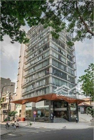 cần bán cao ốc văn phòng trung tâm thương mại quận 1... lo góc 2 mt, 15 tầng+ 2 hầm giá 1.250 tỷ tl