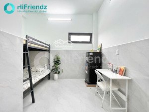 phòng trọ giá rẻ có máy lạnh gần cao đẳng công thương, gần ngã tư thủ đức, ngã tư mk,