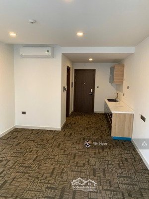 cho thuê studio nội thất cơ bản 12 triệu saigon royal vào ở liền
