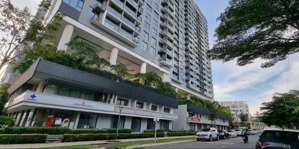 cho thuê 180m2 tầng trệt và tầng lửng tại trung tâm đường tạ hiện