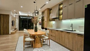 chính chủ gửi bán căn hộ 3pn2wc landmark dt115m2 giá 11,x tỷ