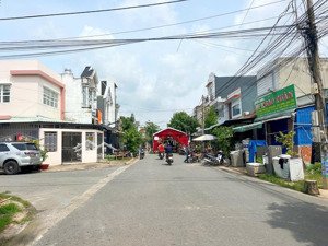 bán lô góc đường số 3 kdc mỹ hạnh hoàng gia