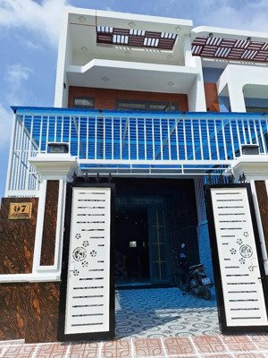 bán nhà mới xã long trạch, cần đước, long an (cách chợ bình chánh 5km)- diện tích: 5 x 22m- 2,59 tỷ