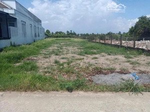 bán đất chủ ký gửi, nằm ngay trung tâm tâm thành phố, 160m2, giá 579triệu, tc, shr