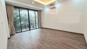 cho thuê văn phòng đẹp tại mỗ lao - vũ trọng khánh, diện tích 75 m2/tầng gồm 2 phòng làm việc