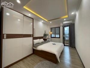 Bán nhà phố Nguyễn Chí Thanh 90m2, 8T, 2 mặt tiền 5m trước sau ô tô dòng tiền 130tr/tháng