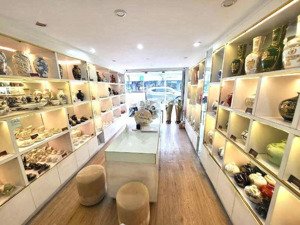 cho thuê nhà mặt phố lãn ông, diện tích: tổng 3 tầng: 340m2, mặt tiền: 4,2m , thông sàn, mọi mô hin