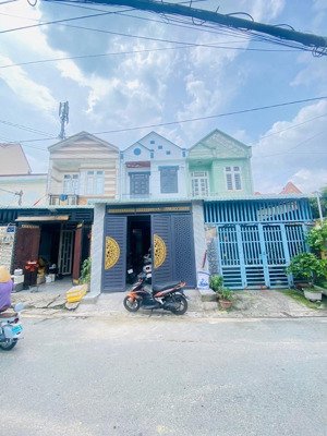 nhà ngay mặt tiền đường nhựa trung đông 7