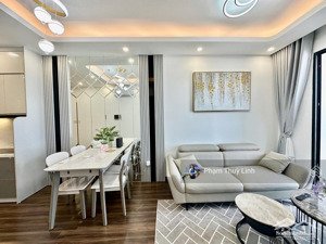 cho thuê căn 2 ngủ full đồ có thể về ở ngay hoàng huy commerce giá 11 triệu/th bao phí quản lý.