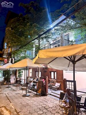 Bán nhà phố Phương Mai, Đống Đa, View Hồ, tiện kinh doanh 4 tầng 40m2 giá 19.2 tỷ