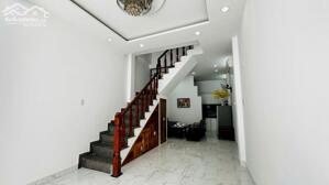 Cần Bán Gấp Nhà 3 Tầng Hẻm Xe Hơi Phạm Văn Đồng