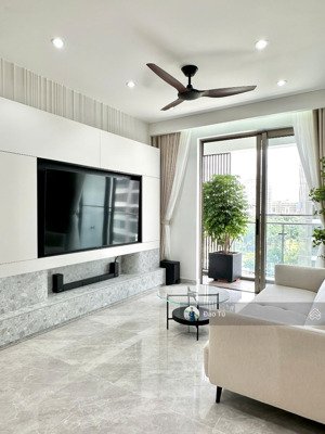 cho thuê 3 phòng ngủ 2wc - full nội thất mới 100% the peak midtown giá 60 triệu. lh 