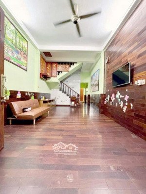 cho thuê nhà nguyên căn 64m2 ( 4 x 16m ) , sân , 1 lầu , 2pn / 2wc