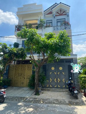 nhà an phú đông 9 đối diện cổng bến xưa dt: 76m2 đường trước nhà 8m, kết cấu 3 lầu, giá 6 tỷ 5