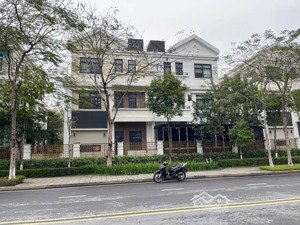 bán biệt thự vip starlake, dt 220m dành cho giới thượng lưu kđt tây hồ tây