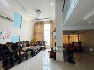 chủ nhà cần bán lofthouse 250m2 4pn phú hoàng anh căn góc view thoáng, sổ hồng riêng.