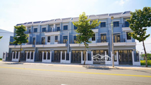 shophouse thương mại, chiết khấu 1 tỷ, xây sẵn, sổ hoàn công, góp 4 năm 0% lãi suất, 50% nhận nhà