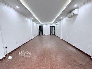 cho thuê nhà phạm tuấn tài, 65m2, 7 tầng, mt 4.8m, thang máy, thông sàn, 55tr