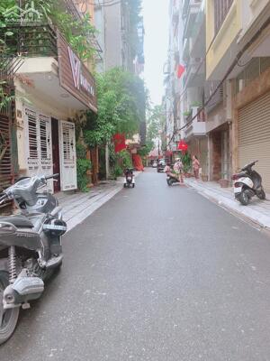 Bán nhà mặt ngõ Quần Ngựa, Ba Đình, DT 60m2, phân lô, ô tô tránh, khu VIP hiếm nhà bán. Giá 19.8 tỷ