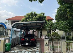 bán nhanh giá rẻ biệt thự liên kế 150m2 oasis thuận an, bình dương. sẵn sổ - lời ngay khi mua