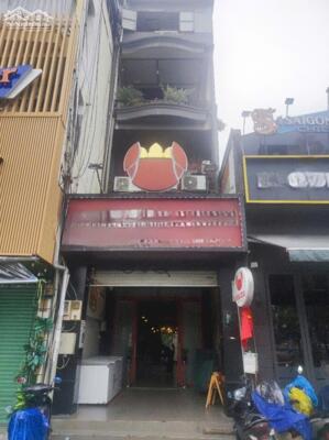 Cho thuê nhà MT Q1 – Võ Văn Kiệt, 1 trệt 2 lầu, 253m²,vĩa hè 8m giá tốt 45tr/tháng