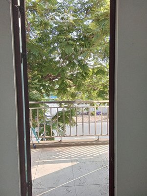 nhà mặt phố tại thạch bàn, giá thỏa thuận, 75m2, 5pn, 5wc, bán gấp