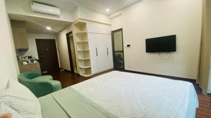 đầu tư sinh lời căn studio tòa h1 dt 32m2, full nội thất, tầng trung, hướng đn, hđmb, giá bán 2tỷ2