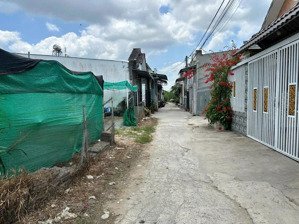 bán đất 121m2 tại thị trấn cần giuộc, 583 triệu, đất thổ cư, có sổ riêng, có thể xây dựng.