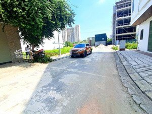 8 tỷ - 52m2 đất liền kề - vỉa hè 2.5m - đường nhựa 12m - khu 25 hecta vân canh - sát vành đai 3.5