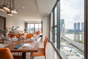 the opera cho thuê 3pn - 138m2- tầng cao view trực diện sông - 125tr full nội thất. bao pql+xuất hđ