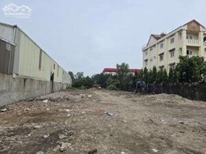 *Cho thuê đất*1800m2 mặt tiền Bưng Ông Thoàn, Tăng Nhơn Phú B, Quận 9.