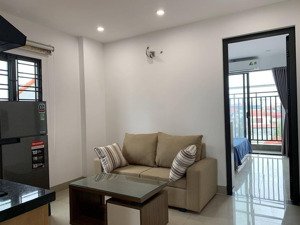 chính chủ cho thuê căn phòng trọ tại ngõ 68 cầu giấy 1n1k ban công thoáng - full nội thất