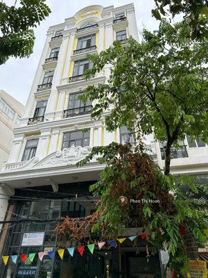 chdv cao cấp tân sơn nhì - 35 tỷ - khai thác 220tr/tháng - 8x16m, 128m2, 5 lầu