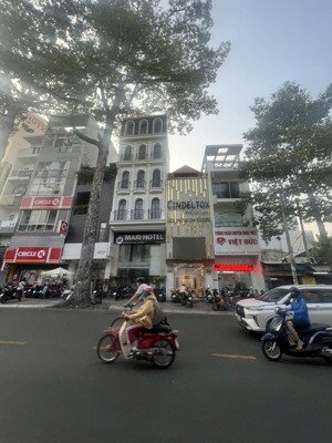 vip nhà mặt tiền cao thắng ngay hà đô p. 12 q10, dt: 8x20m được xây hầm 8 tầng hđt:150tr giá:62 tỷ
