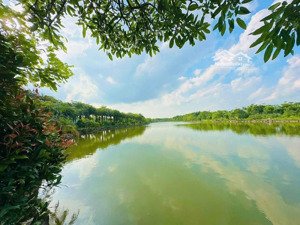 chính chủ cần tiền bán cắt lỗ biệt thự tại kđt từ sơn garden city, 41 triệu / m2, 390 m2