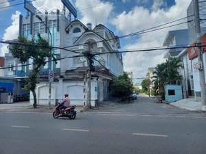 đất gần mặt tiền ql13,hbp shr giá rẻ 54tr/m2.tl chính chủ