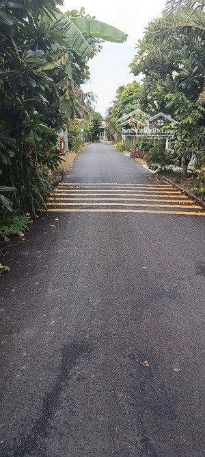 diên hoà ngay trung tâm xã.mặt tiền đường nhựa 6m thông tứ hướng. 94,8m2 chỉ 860tr thương lượng nhẹ