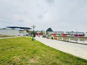 chỉ với số vốn 1 tỷ đồng anh chị có quyền sở hữu lô đất 132m mặt tiền 6 mét view hồ