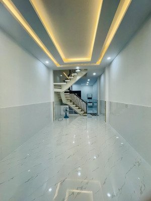 quận 11, nhà lãnh binh thăng, phường 12, nhà sẵn 4pn, mới sửa đẹp y hình, hẻm thông thoáng