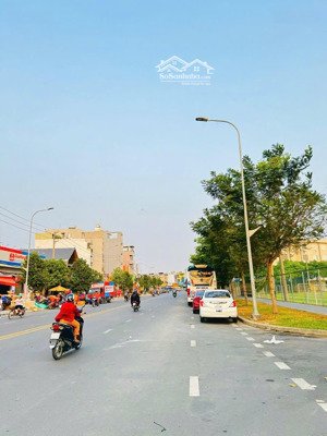 bán nhà mặt tiền 40m đường bờ bao tân thắng, tân phú, 8x30m (240m²),2 sổ giá 39 tỷ tl