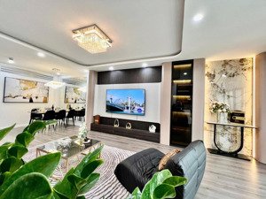 roman plaza 3 ngủ 3 wc, 8,8 tỷ, căn góc 3 mặt thoáng, full nội thất xịn, sổ đỏ, tầng trung thoáng