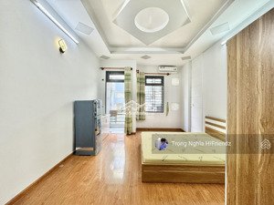 cho thuê phòng cửa sổ ban công full nội thất đường hoàng bật đạt - phường 15 - tân bình