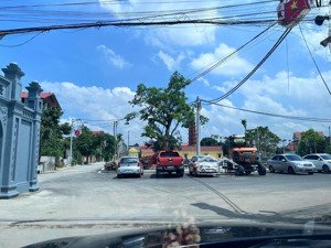 quá đẹp để đầu tư. 55m2 đất oto đỗ tránh,cạnh nhà tbt, nghĩa trụ, văn giang, hưng yên. 5p tới ocean
