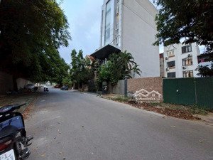 bán 143m đất ngõ 45 nguyễn gia bồng ngọc thuỵ mặt tiền 8m phù hợp tách thửa xây 2 căn