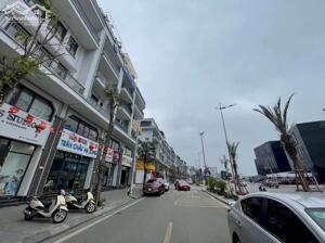 Cần bán căn shophouse 5,5 tầng 121m2 mặt đường Bao Biển Trần Quốc Nghiễn, KĐT Monbay Hạ Long